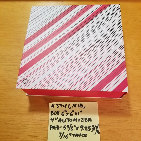 ✅3742 NIB Nordstrom Beauty Pink Atomizer & note pad - Picture 3 of 6